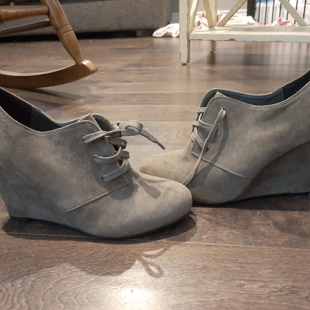 BNWOT leather shoes